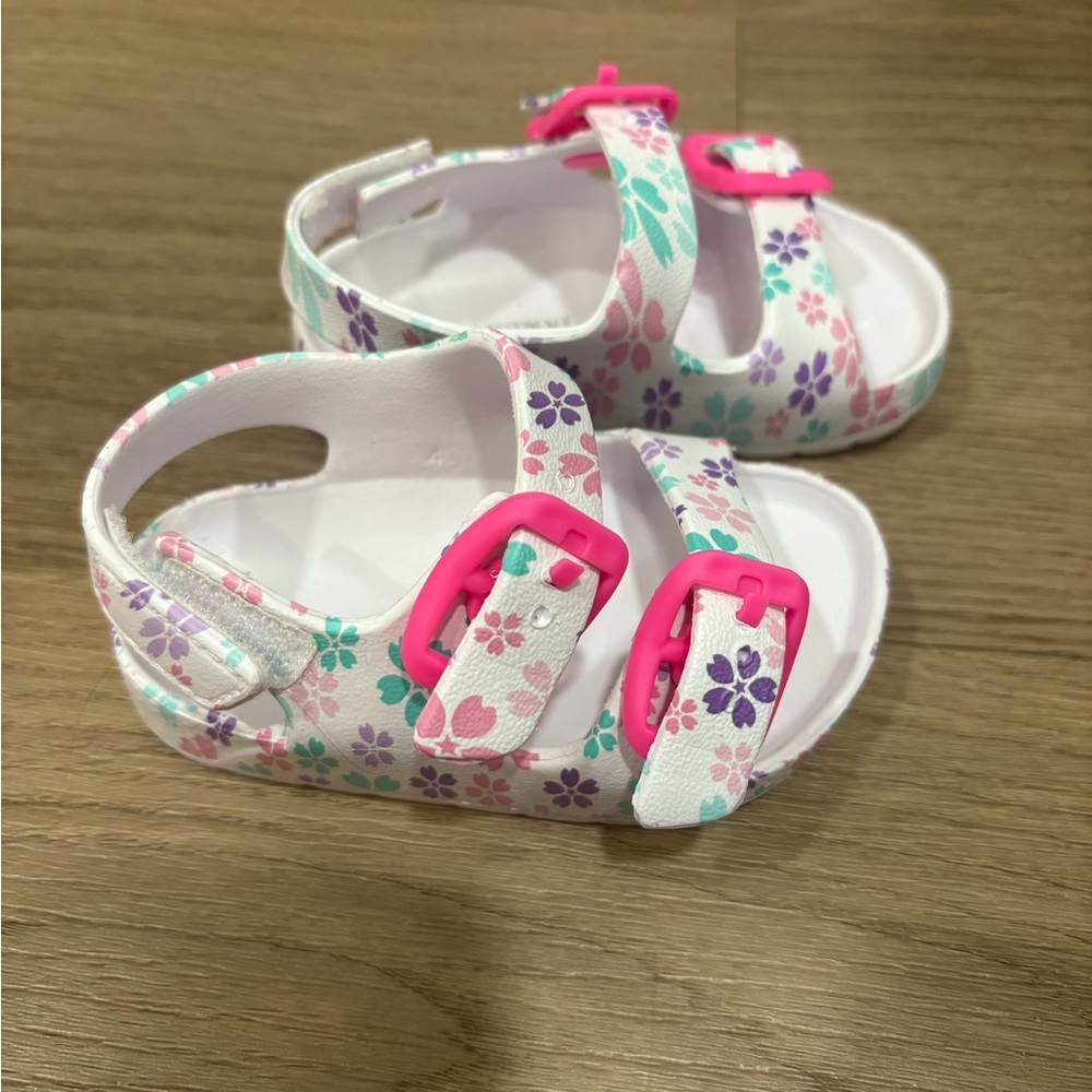 Girls' White Floral Sandals with Pink Buckles